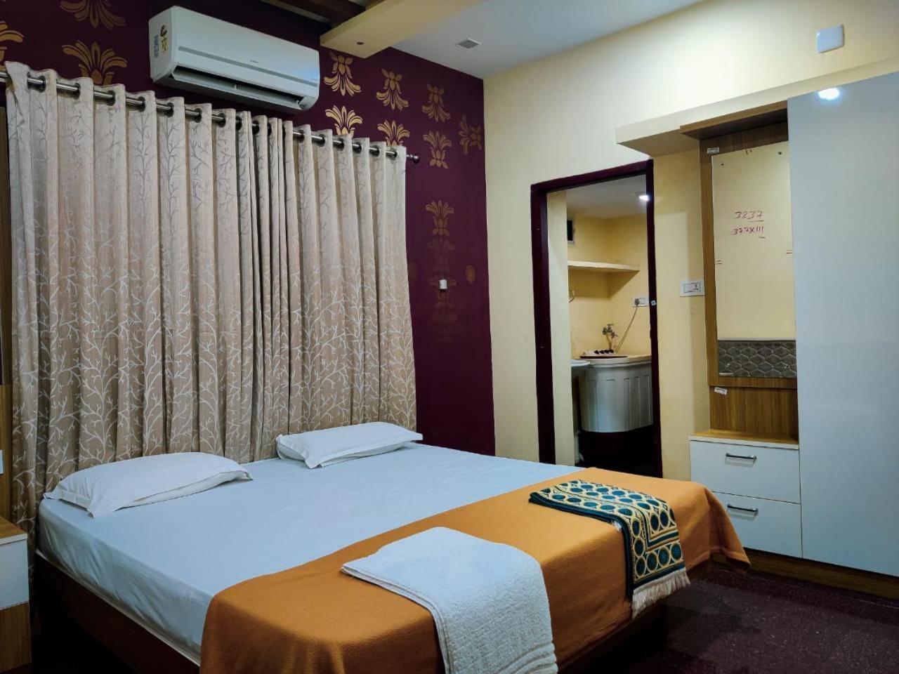 فندق Isha Residency Kochi المظهر الخارجي الصورة